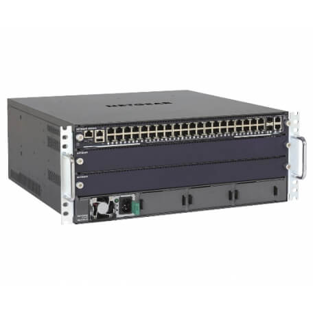 Netgear M6100-44G3-POE+ Géré Gigabit Ethernet (10/100/1000) Noir, Gris 4U Connexion Ethernet, supportant l'alimentation via ce p